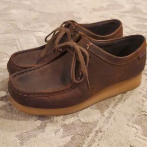 Clarks Wallabees